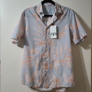 NWT Zara Pink and Blue Floral Short Sleeve Shirt Size Small